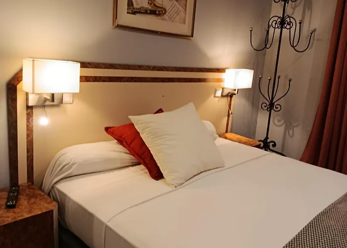 Hotel Azur Paris
